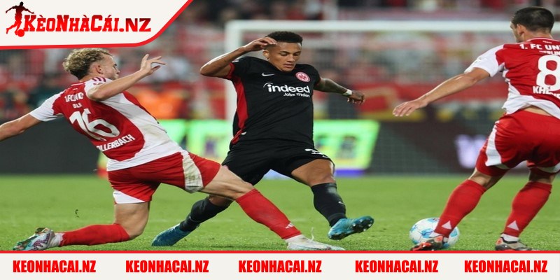 Soi Kèo Eintracht Frankfurt vs Union Berlin Và Dự Đoán - 3 Union Berlin tiếp tục trung thành với sơ đồ 3-5-2