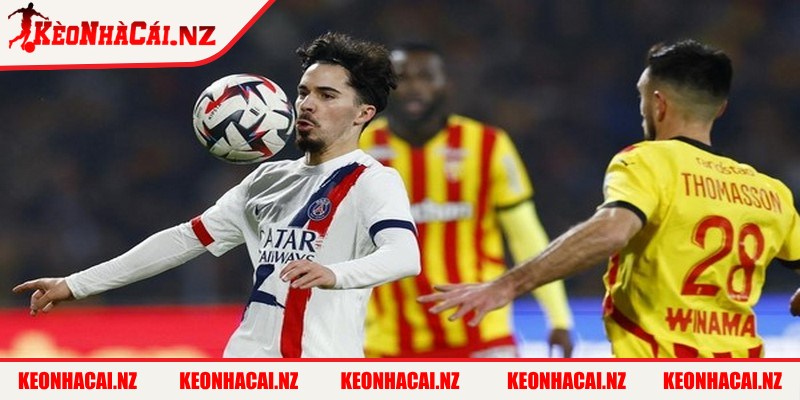 Trận đấu  giữa Lens và PSG hứa hẹn sẽ diễn ra hấp dẫn và kịch tính